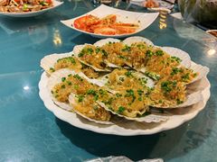 -三亚火车头万人海鲜广场