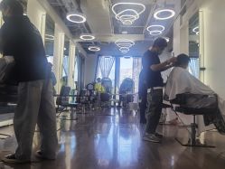 -ON STAR SALON