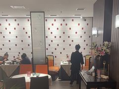 -鸽子侯·家宴·平价海鲜(绿地店)