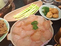 -得意咚瓜·顺德鱼生·冬瓜火锅(深圳首店)