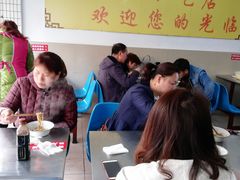 大堂-陈小五小吃部