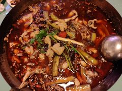 -鸿顺老铁锅美蛙鱼府(解放碑店)
