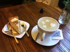 iphone_upload_pic-良友书坊(安徽路店)