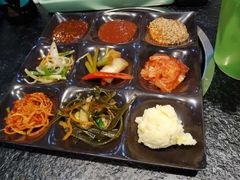 -烤路里·韩国品质自助烤肉(石路天虹4号店)