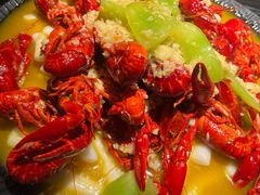 金湖蒜香龙虾-沪小胖·小龙虾·蓝龙王(八佰伴店)
