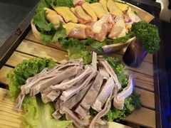 -尚尚仙·酸汤猪手·猪肚鸡火锅(华联万柳购物中心店)