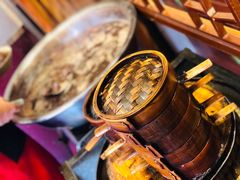 -谢老五跷脚牛肉·非遗传承店