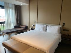 -苏州工业园区奥特莱斯亚朵酒店