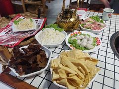 -山悦里 山野·鲜火锅(罗斯福广场店)