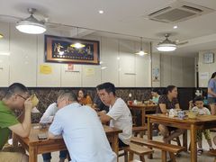 大堂-山北老老头馄饨