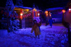 -圣名游乐城冰雪大世界