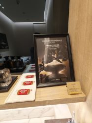 -法国娇兰精品店