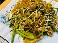 酸笋炒河粉-牛八宝桂林米粉(八里庄店)