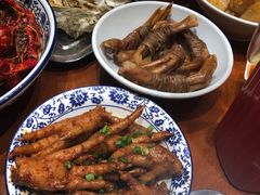 -琥珀老六龙虾(四里河店)
