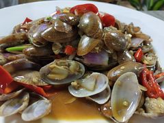 -四川小胡子海鲜(丁村万人海鲜广场店)