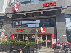门面-肯德基(新地中央店)