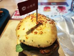 -必胜客(龙泉万达店)
