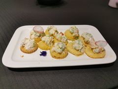 牛油果鲜虾塔-望乡楼上海菜(日月光店)