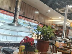 -哈尔滨小酒馆·鲜肉现穿自助烧烤(康新花园店)