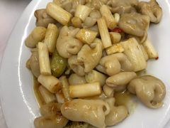 辣椒藕尖炒猪肠-志和饮食店