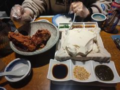 -95号酱骨·一块豆腐(展春园西路店)