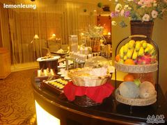 甜点+水果-岷山饭店-芝芝自助餐厅