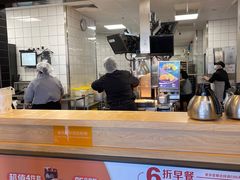 -麦当劳(展览路店)