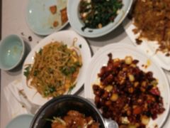 月牙骨炒酸菜-北李妈妈菜·海肠捞饭(高新万达店)