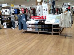 -优衣库(广州番禺万达广场店)