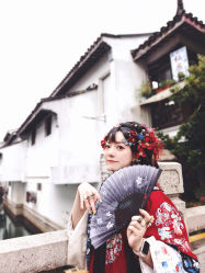 -一揽芳华汉服旗袍体验馆(拙政园店)