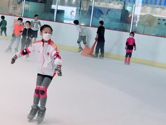 -冰纷万象滑冰场(沈阳万象城店)