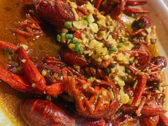 -琥珀老六龙虾(四里河店)