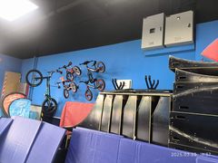 -八爪矩阵极限运动馆·儿童平衡车·感统训练(南海子公园校区)