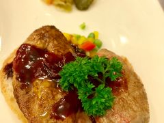 法式香煎鹅肝红酒-莫斯科餐厅