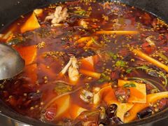 -鸿顺老铁锅美蛙鱼府(解放碑店)