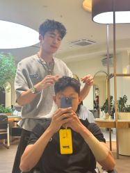 -梵智发型·烫染