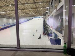 -乔波室内滑雪场