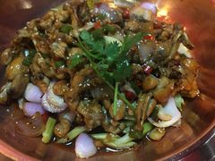 -虾弄弄海派小龙虾·牛羊蝎子火锅