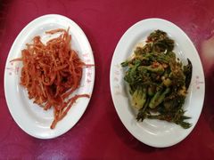 刺嫩芽-西塔大冷面(市府大路店)