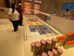 -好利来(上海长宁龙之梦店)