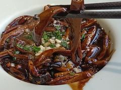 本帮响油鳝糊-金枝玉叶上海人家食府(三里河店)