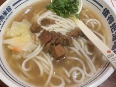 -鑫花溪牛肉米粉(东环大润发店)