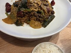 -拿渡麻辣香锅(世茂广场·工三店)