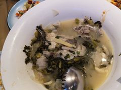 -严记小天府酸菜鱼(西四路店)