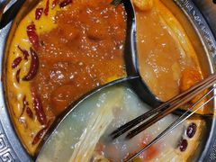 老成都串串香-钢管厂五区小郡肝串串香火锅(人民广场店)