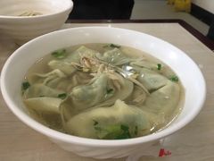 -老西白点心店