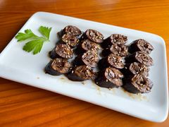 卤鸭脖-莲餐厅·湖北菜·藕汤是头牌(愚园路店)