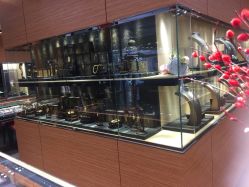 -潮宏基(大商新玛特店)