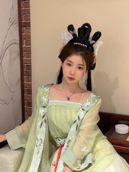 -一揽芳华汉服旗袍体验馆(拙政园店)