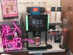 -全家便利店(东直门店)